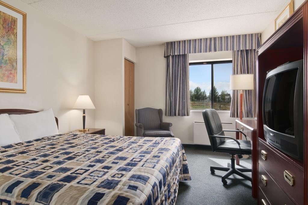 Travelodge Calgary Macleod Trail Rum bild